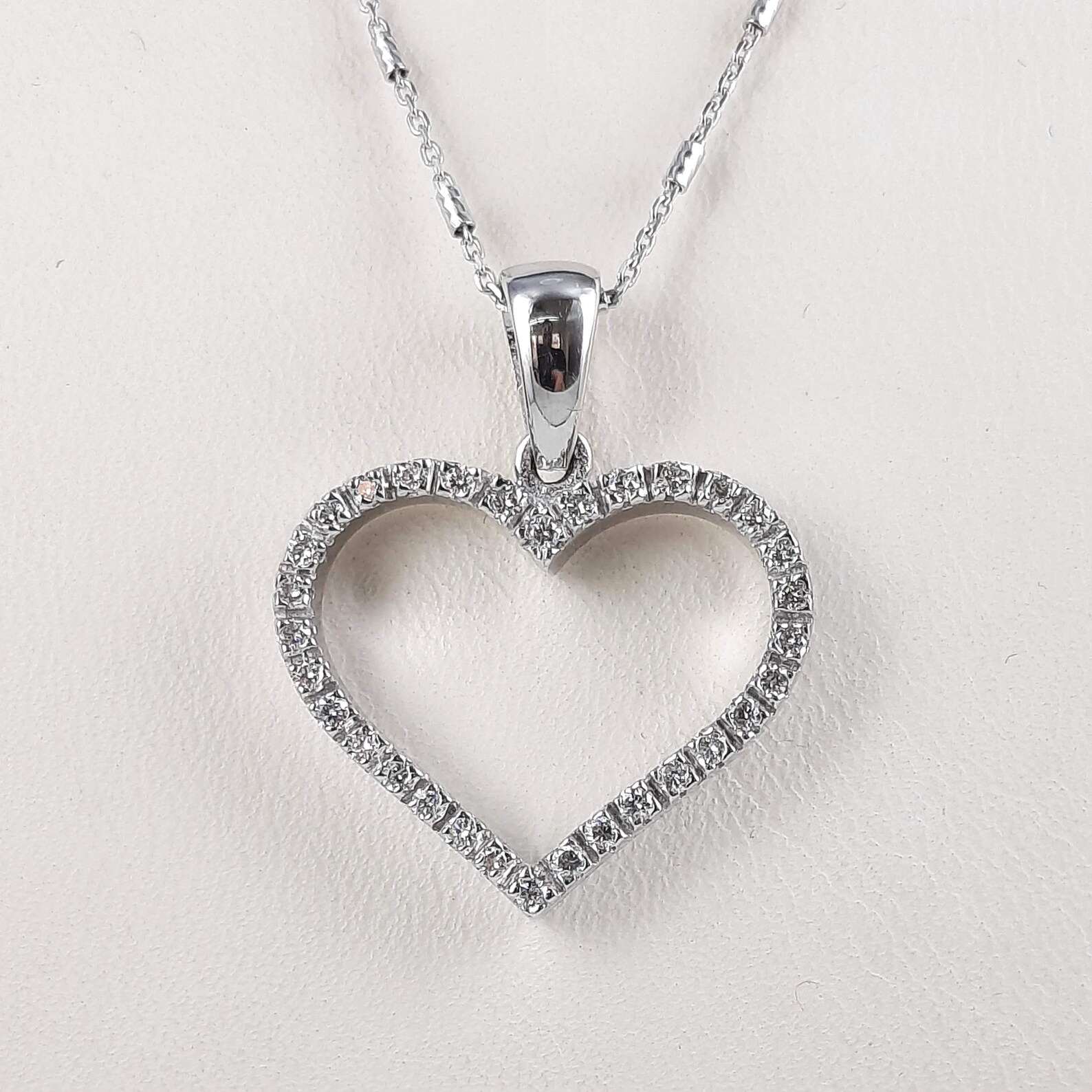 Palasa 0.10 Carat Natural Diamond Prong Set  Necklace