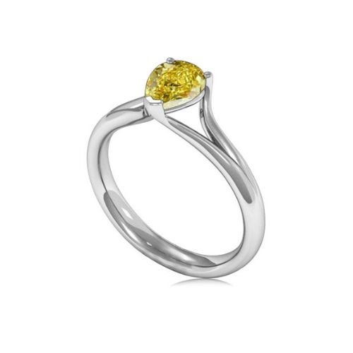 Noemie Yellow 3 Prong  Diamond Ring