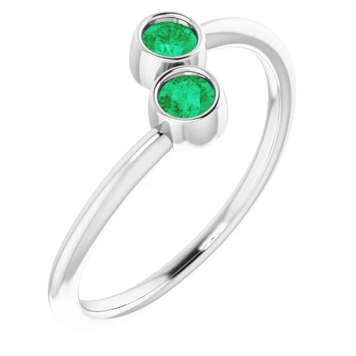 Yareni 0.12 Carat Emerald  Engagement Ring