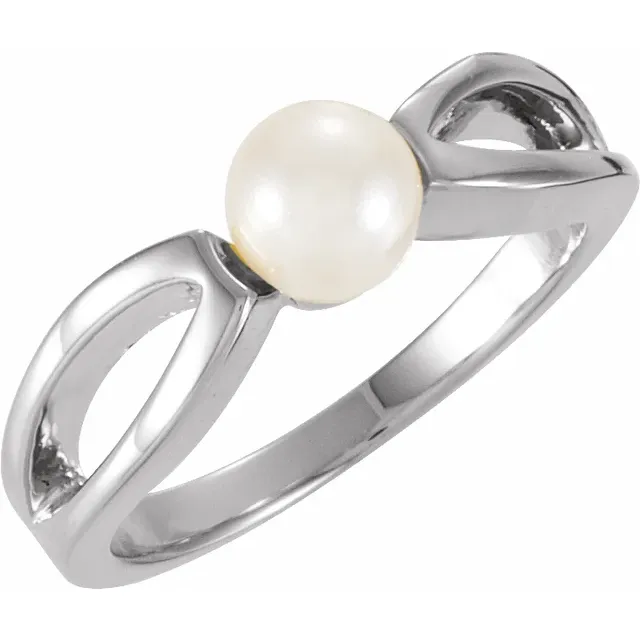 Elegant Diamond Ring 6 mm Pearl